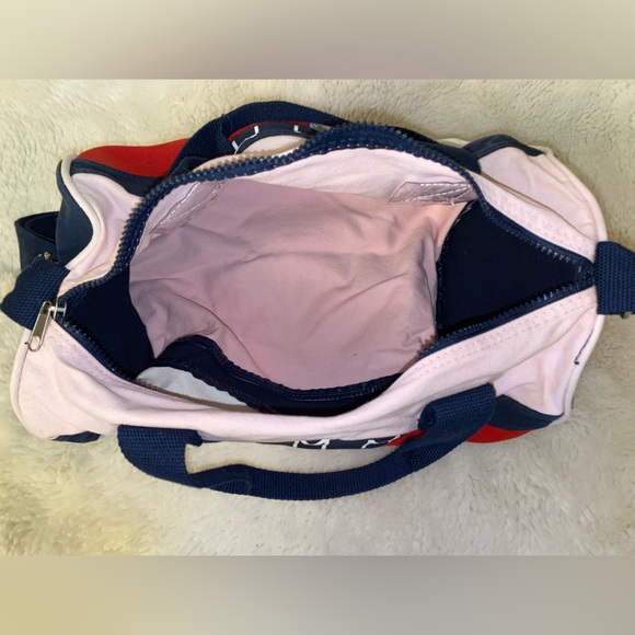 ❌SOLD❌ TOMMY HILFIGER VINTAGE Y2K PINK RED WHITE & BLUE LOGO CANVAS DUFFLE BAG - Picture 6 of 6